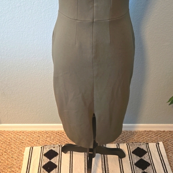 BAILEY/44 Sundowners dress sleeveless olive color lined front zip size Medium - Picture 4 of 10